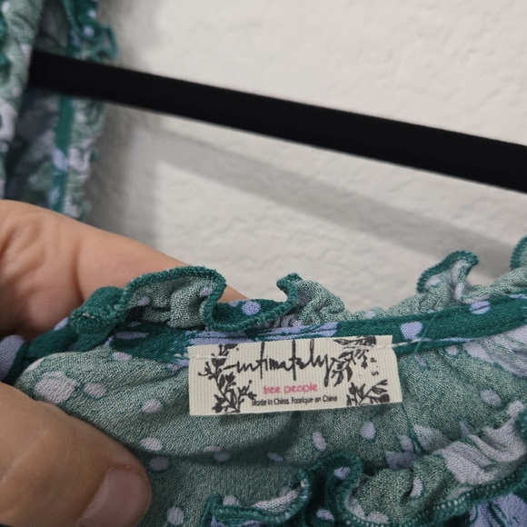 Free People One On One Date Bodysuit Bell Sleeve ‎ Emerald Green Floral NWT Sz S - Picture 7 of 7